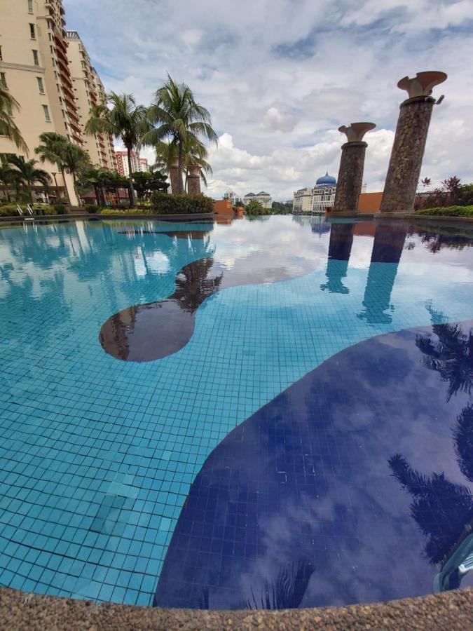 Qaiser Executive Stay East Lake Residence Kampong Bohol Exterior foto